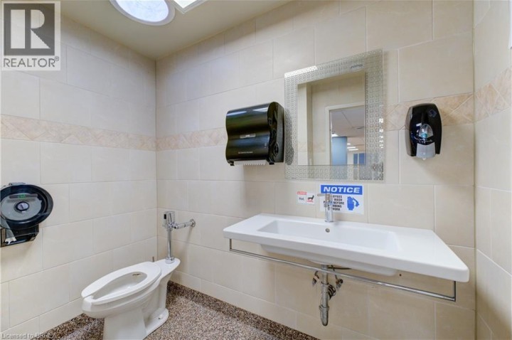 Photo 11 at 36 Easton Road, Lynden Park Mall, Brantford
