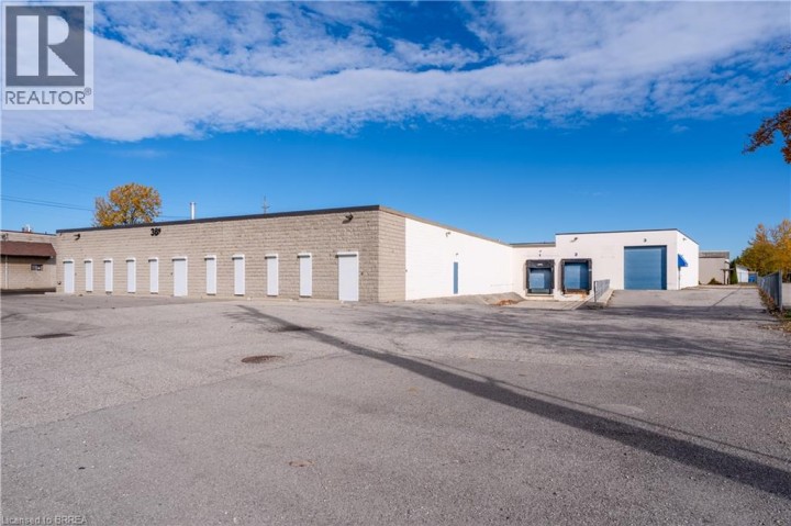 Photo 2 at 36 Easton Road, Lynden Park Mall, Brantford