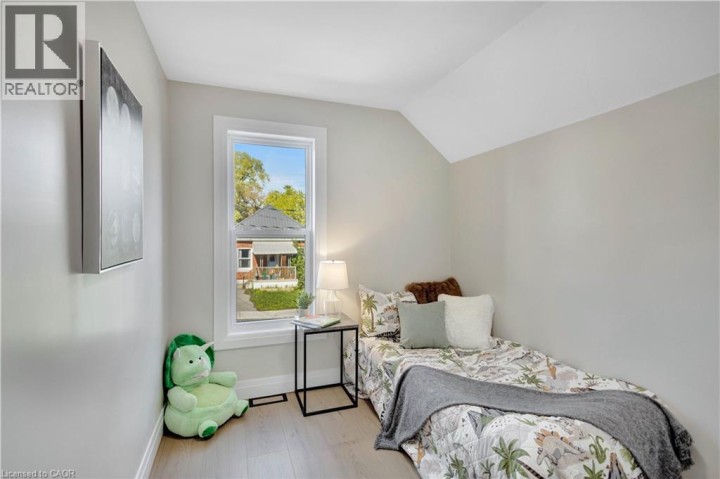 Photo 27 at 187 Drummond Street, East Ward, Brantford