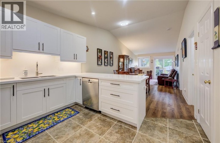 Photo 7 at 16 Steed Court, Echo Place, Brantford