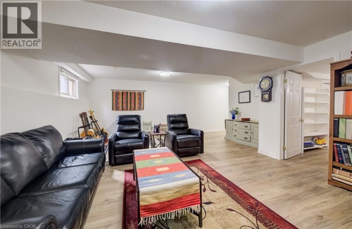 Photo 24 at 16 Steed Court, Echo Place, Brantford