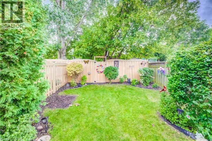 Photo 35 at 16 Steed Court, Echo Place, Brantford