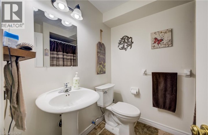 Photo 27 at 16 Steed Court, Echo Place, Brantford