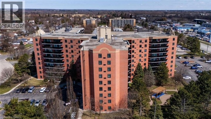 Photo 2 at 601 - 9 Bonheur Court, Lynden Hills, Brantford