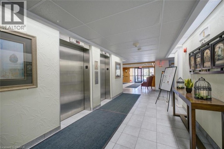 Photo 7 at 601 - 9 Bonheur Court, Lynden Hills, Brantford