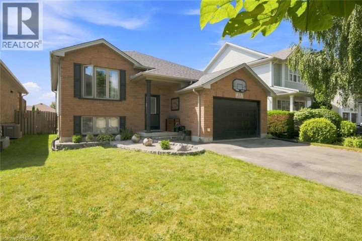 Photo 10 at 22 Osborn Avenue, Empire, Brantford
