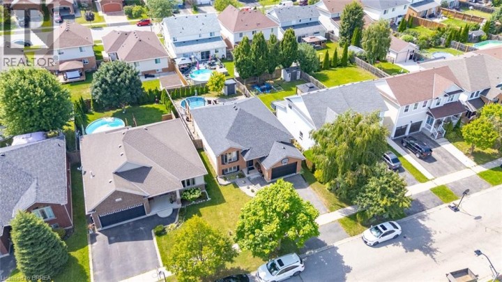 Photo 7 at 22 Osborn Avenue, Empire, Brantford