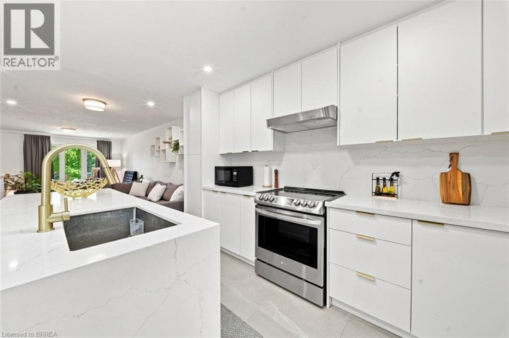 Photo 24 at 22 Osborn Avenue, Empire, Brantford