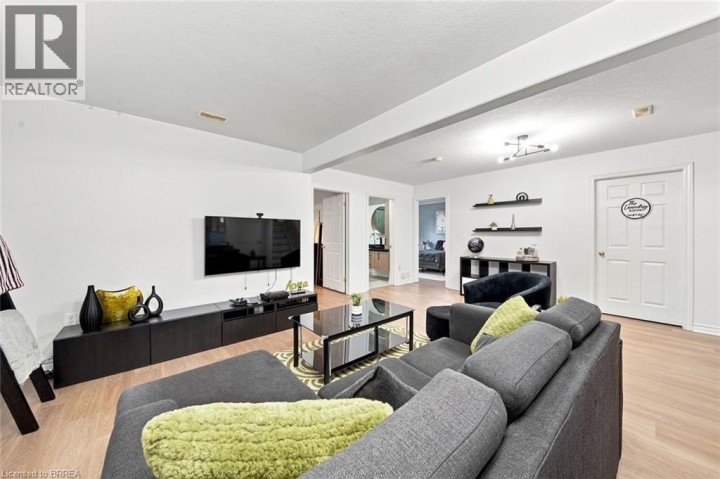 Photo 36 at 22 Osborn Avenue, Empire, Brantford