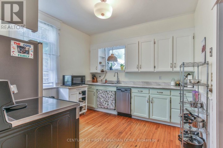 Photo 8 at 308 Broadway Street, Tillsonburg
