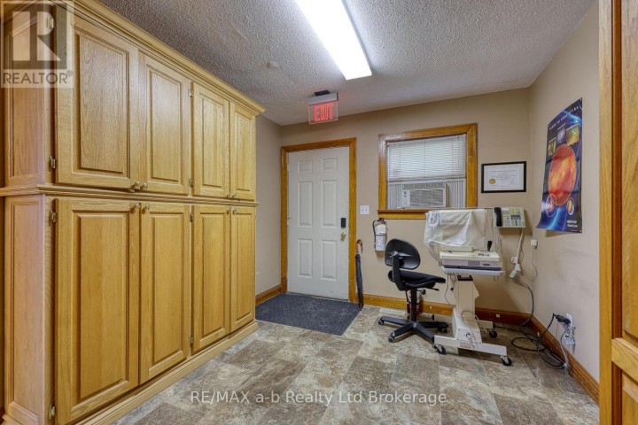 Photo 12 at 77 W Charles Street, Ingersoll - South, Ingersoll