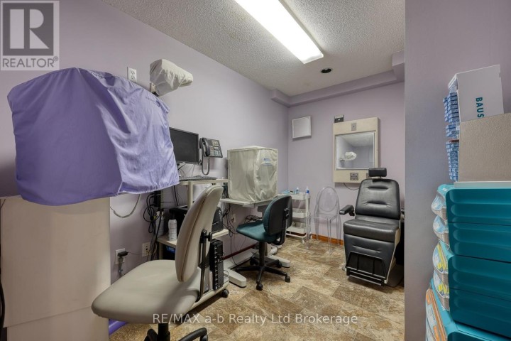 Photo 14 at 77 W Charles Street, Ingersoll - South, Ingersoll