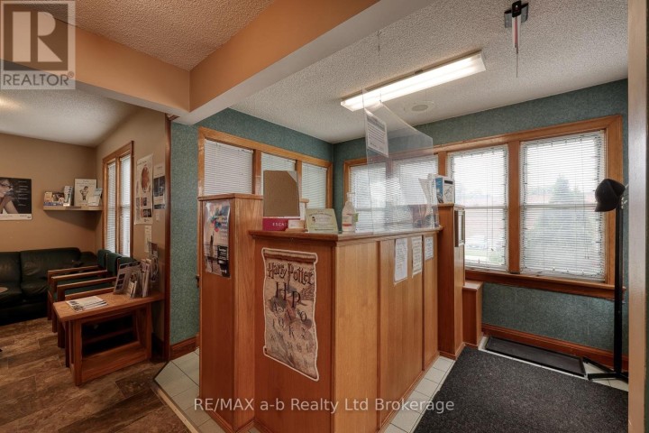 Photo 6 at 77 W Charles Street, Ingersoll - South, Ingersoll