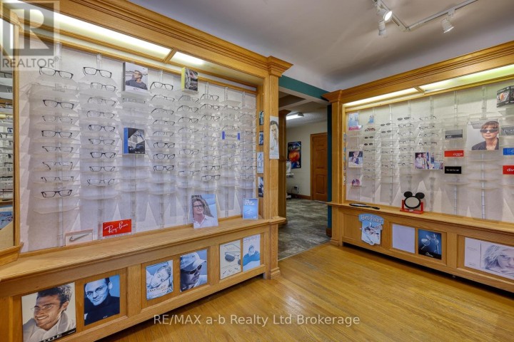 Photo 8 at 77 W Charles Street, Ingersoll - South, Ingersoll