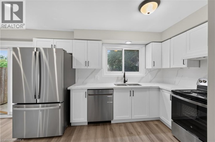 Photo 14 at 10 Elmwood Avenue, North Park / Wood St., Brantford