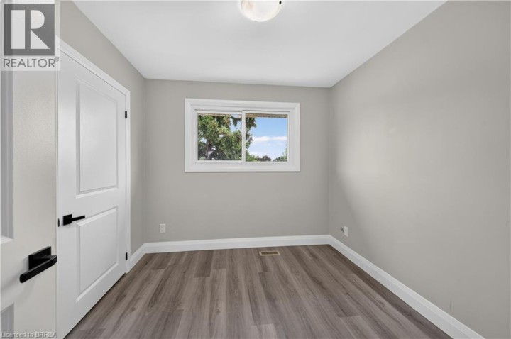 Photo 23 at 10 Elmwood Avenue, North Park / Wood St., Brantford