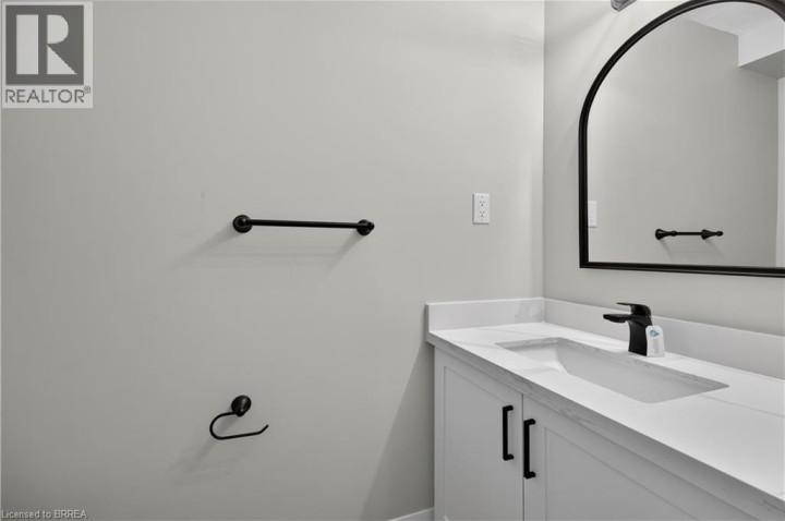 Photo 8 at 10 Elmwood Avenue, North Park / Wood St., Brantford