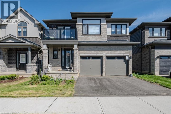 Photo 2 at 228 W Longboat Run, Empire South, Brantford