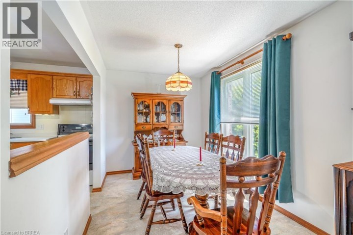 Photo 10 at 58 Arbor Drive, Brantwood Park, Brantford