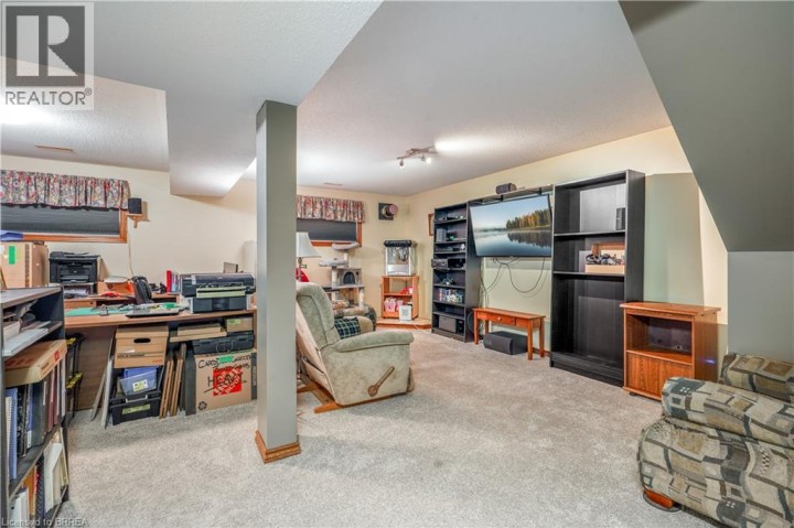 Photo 19 at 58 Arbor Drive, Brantwood Park, Brantford