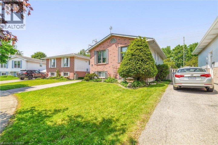 Photo 4 at 58 Arbor Drive, Brantwood Park, Brantford