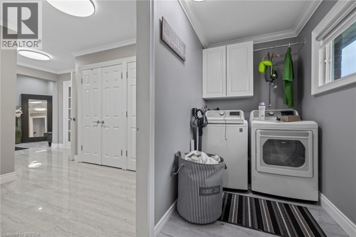 Photo 14 at 169 Mount Pleasant Street, Beckett, Brantford