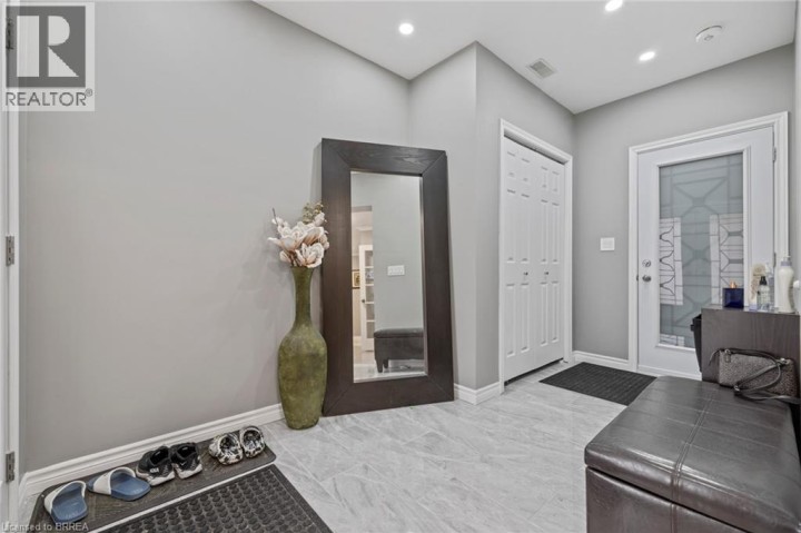 Photo 9 at 169 Mount Pleasant Street, Beckett, Brantford