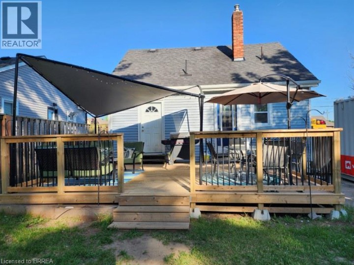 Photo 21 at 86 North Park Street, Terrace Hill, Brantford