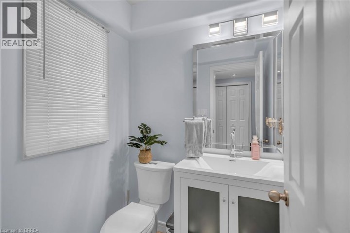 Photo 18 at 5 Grand River Avenue, Holmedale, Brantford