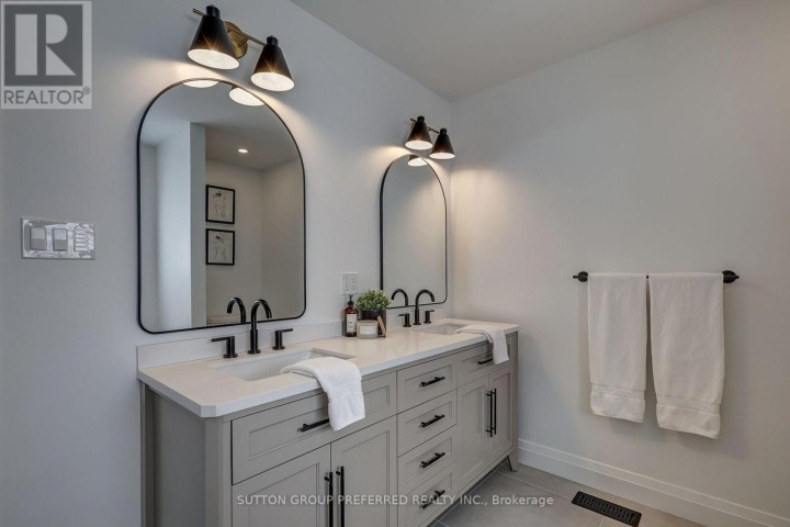 Photo 39 at 154910 15th Line, Ingersoll (Thamesford), Ingersoll