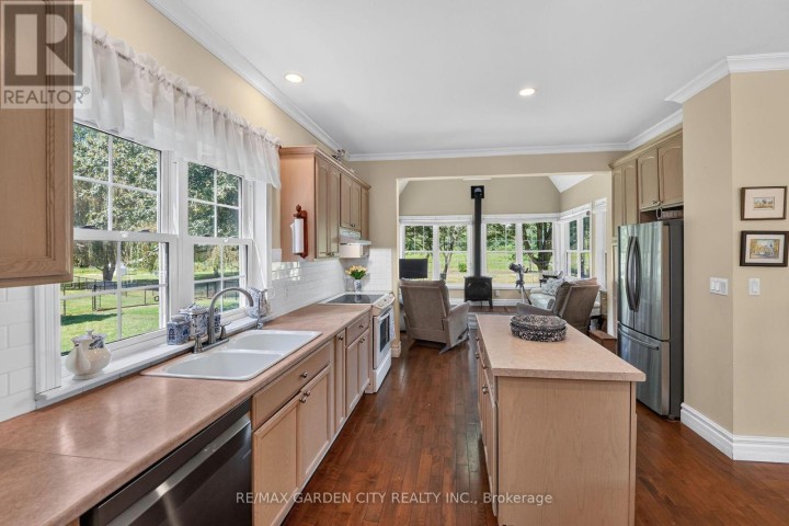 Photo 11 at 413 E 8th Concession Road, Rural Houghton, Norfolk County
