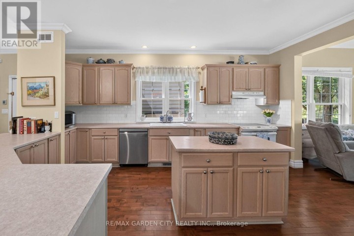 Photo 9 at 413 E 8th Concession Road, Rural Houghton, Norfolk County