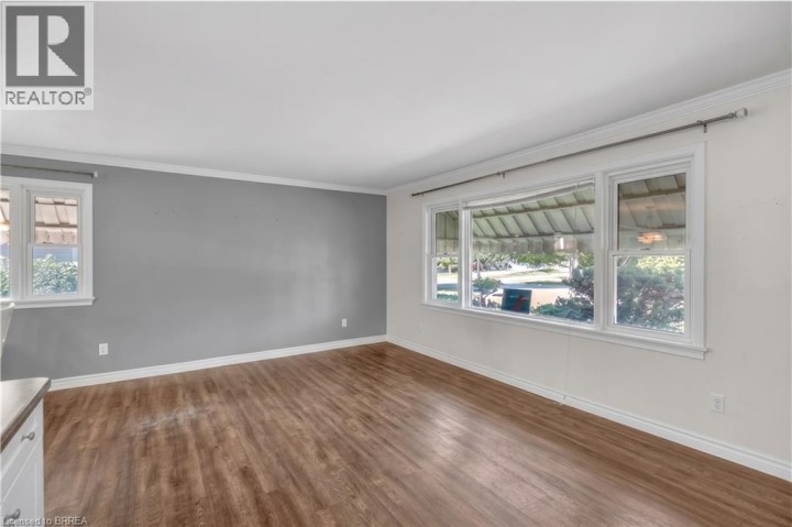 Photo 5 at 7 Willowdale Street, Oakhill Dr, Brantford