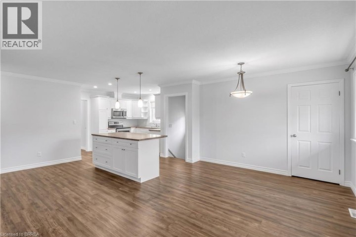 Photo 9 at 7 Willowdale Street, Oakhill Dr, Brantford