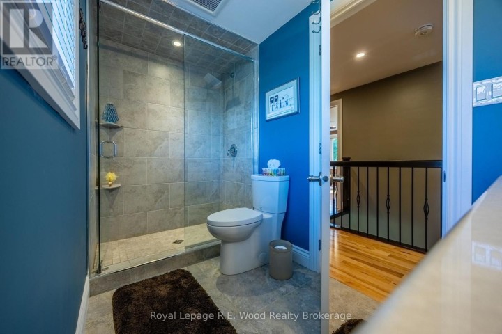 Photo 15 at 51 Parkwood Drive, Tillsonburg