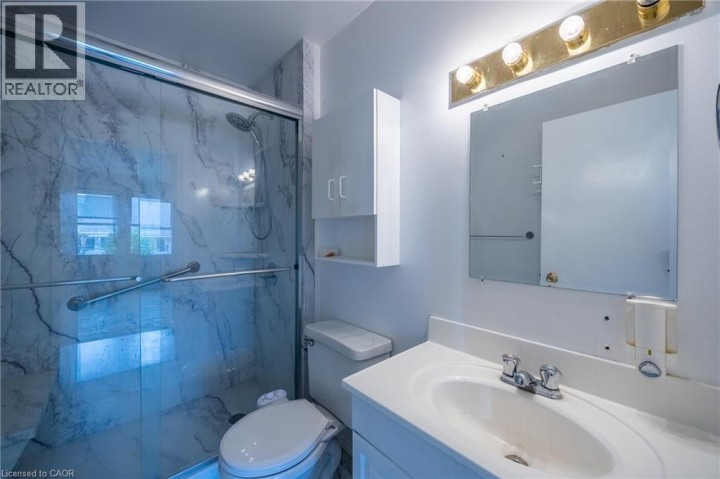 Photo 11 at 82 Salisbury Avenue, Eagle Place West, Brantford