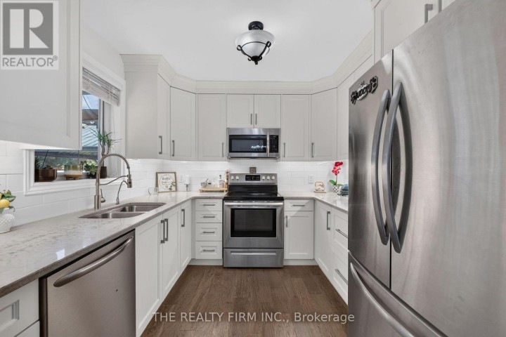 Photo 10 at 6 Oakdale Place, Ingersoll - South, Ingersoll