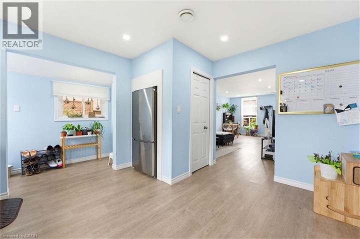 Photo 10 at 291 Park Avenue, East Ward, Brantford