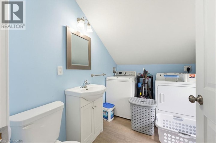 Photo 11 at 291 Park Avenue, East Ward, Brantford