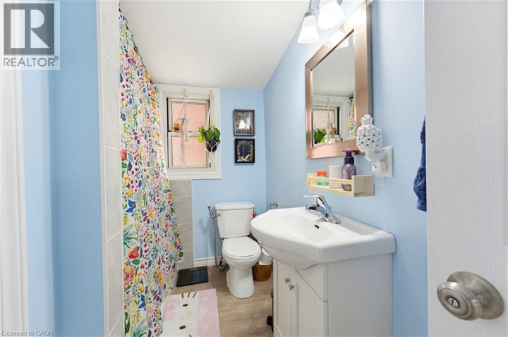 Photo 12 at 291 Park Avenue, East Ward, Brantford