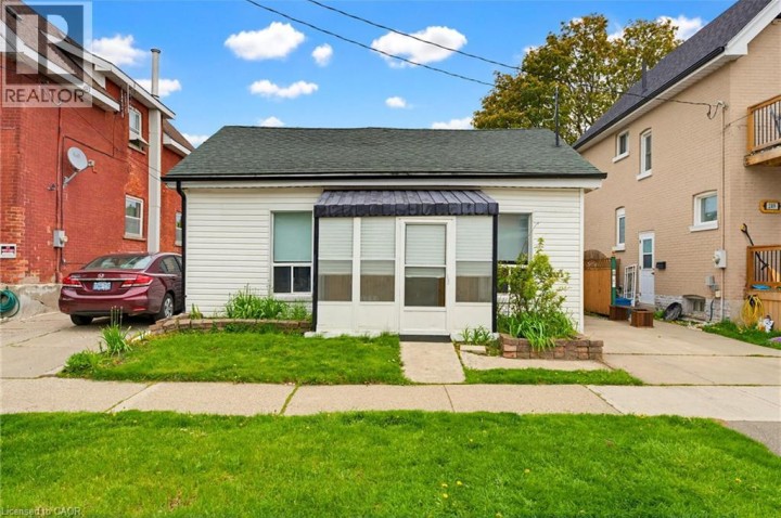 Photo 2 at 291 Park Avenue, East Ward, Brantford
