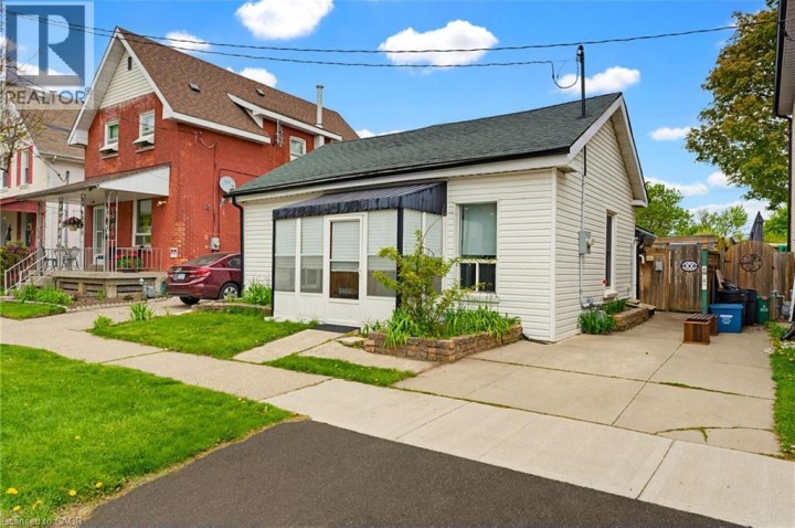 Photo 3 at 291 Park Avenue, East Ward, Brantford