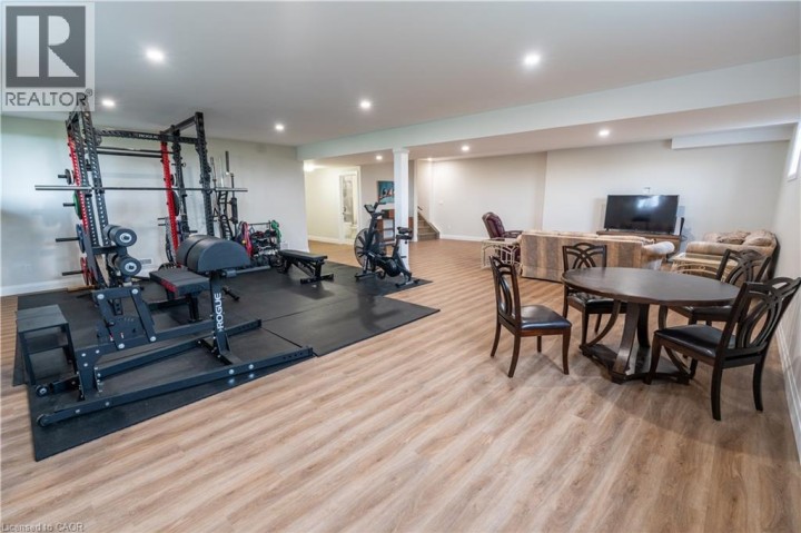 Photo 34 at 22 Hudson Drive, Oakhill Dr, Brantford