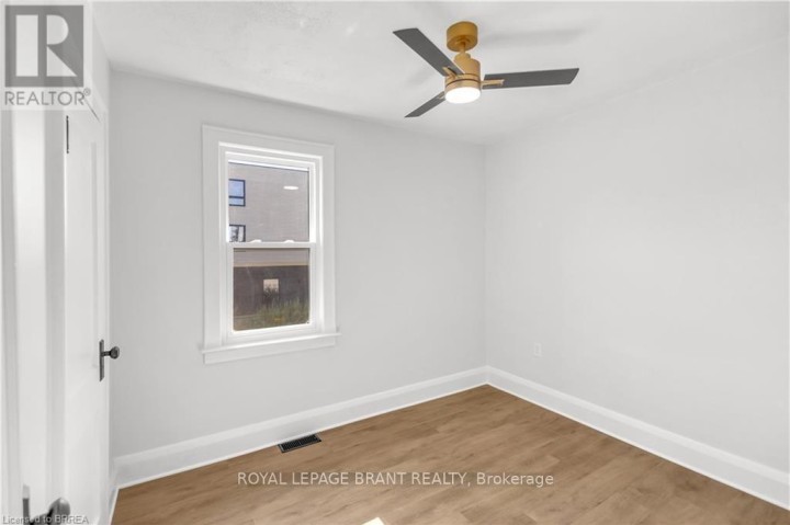 Photo 18 at 136 King Street, Delhi, Norfolk County