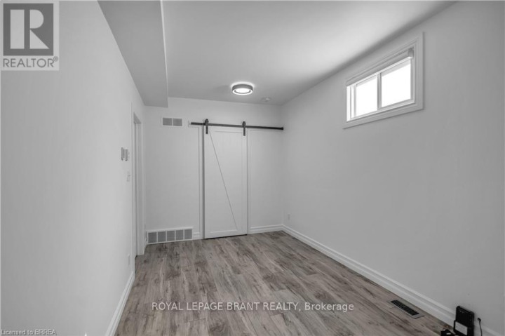 Photo 31 at 136 King Street, Delhi, Norfolk County