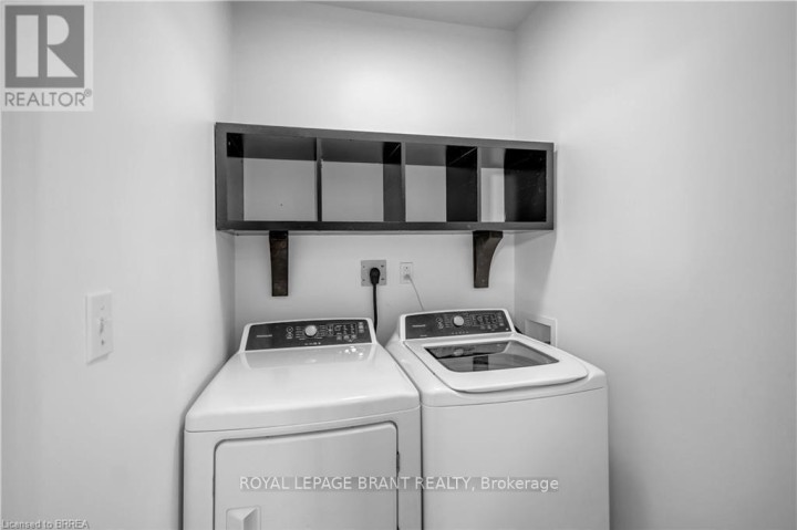Photo 34 at 136 King Street, Delhi, Norfolk County