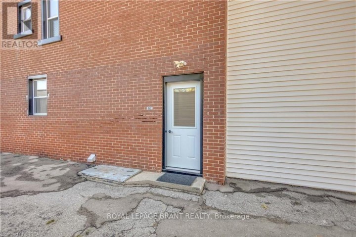 Photo 7 at 136 King Street, Delhi, Norfolk County