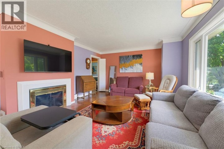 Photo 4 at 36 Slater Street, Holmedale, Brantford