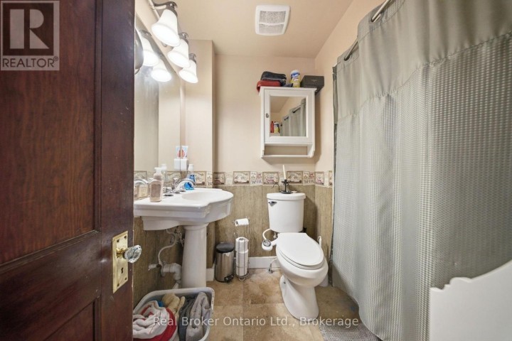 Photo 17 at 69 Arthur Street, Brantford