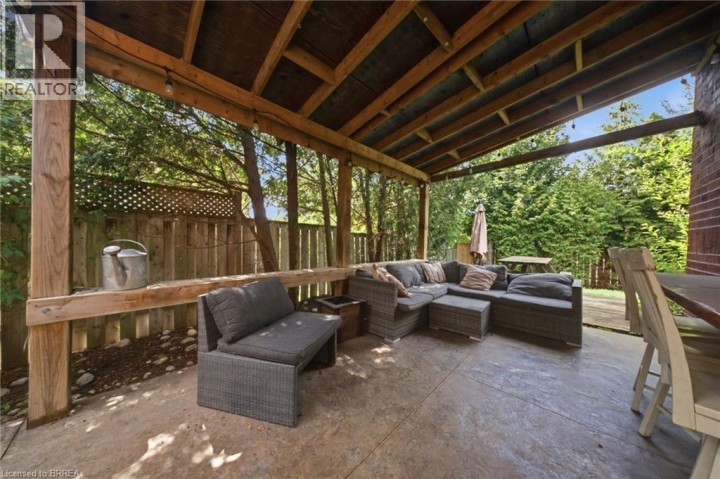 Photo 30 at 29 Strong Court, Rosedale / Gable Height, Brantford